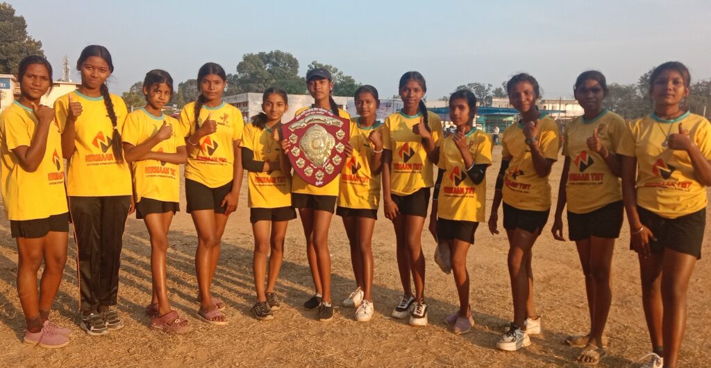 Instagram post from khelmelindia. This post is in position 8.