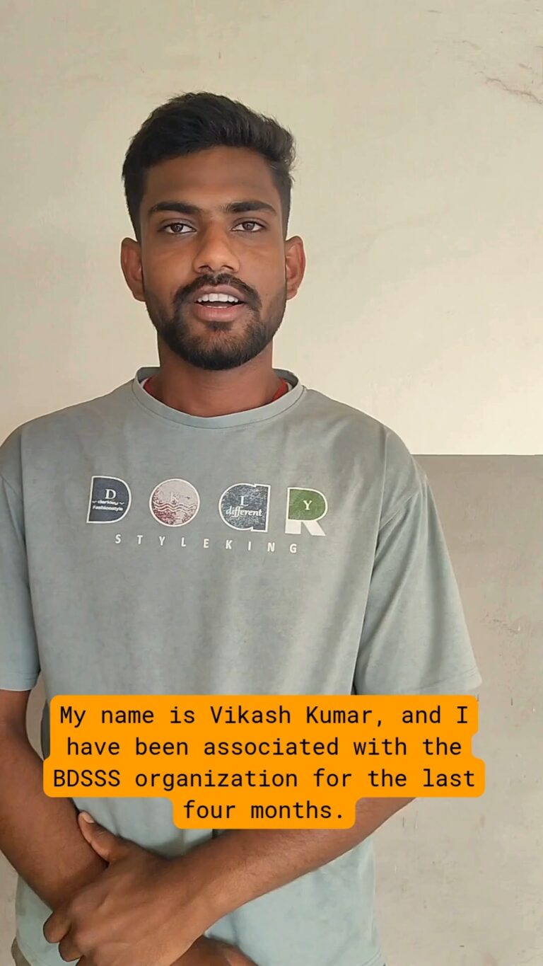 Instagram post from khelmelindia. This post is in position 8.